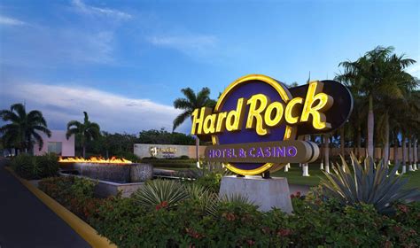 CASINOS in DOMINICAN REPUBLIC .